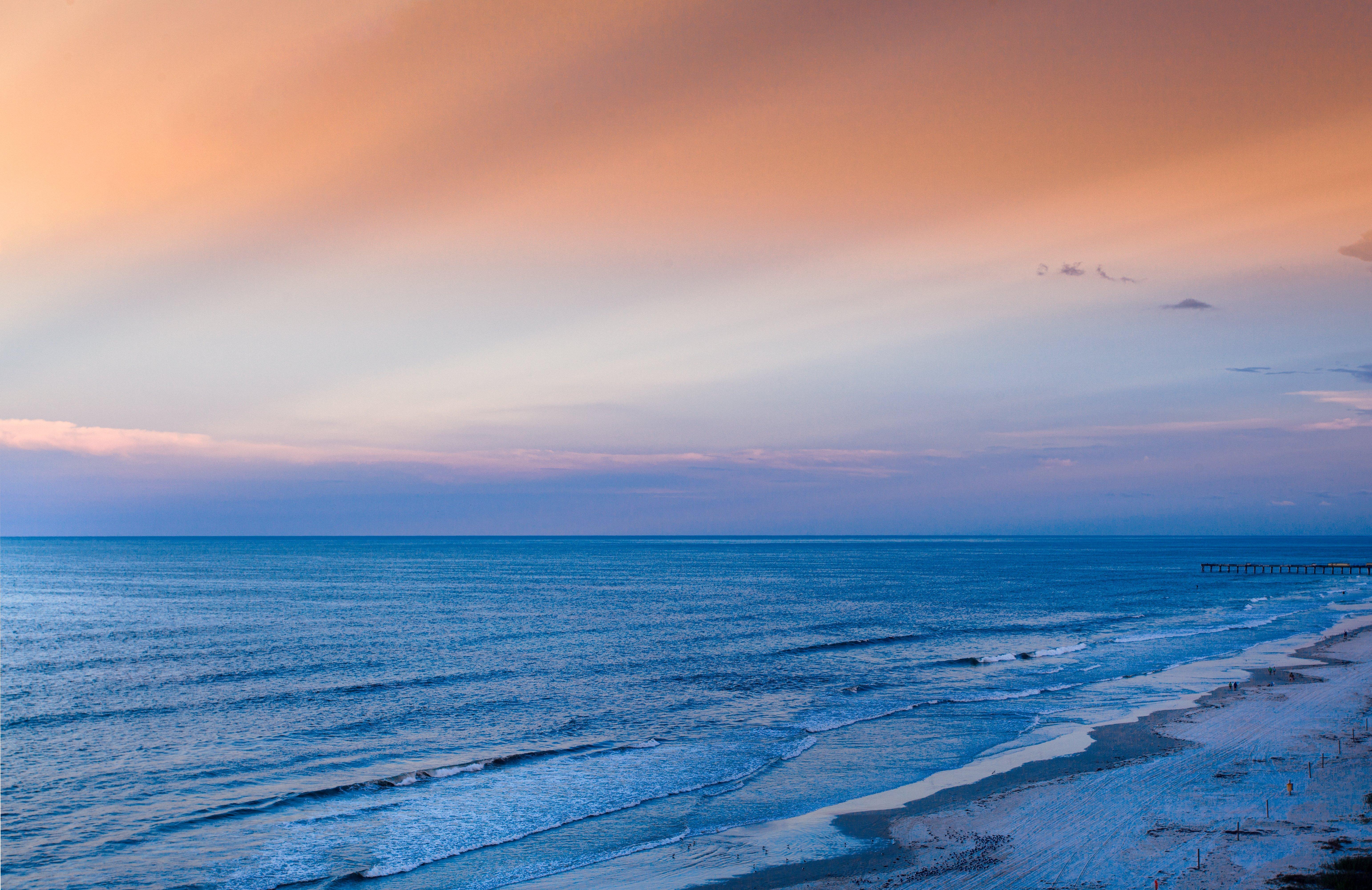 Holiday Inn Express & Suites Oceanfront Daytona Beach Shores By Ihg Ngoại thất bức ảnh