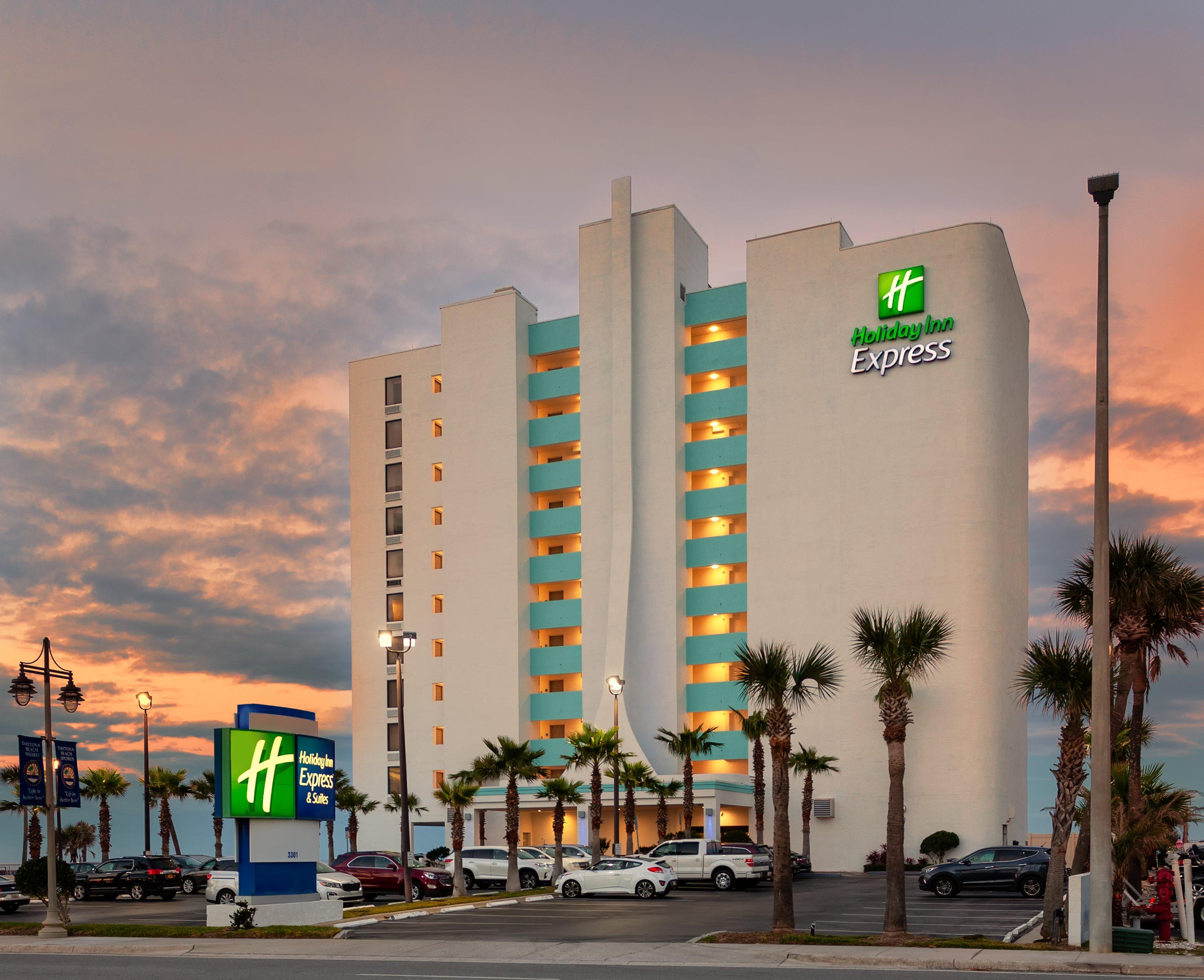 Holiday Inn Express & Suites Oceanfront Daytona Beach Shores By Ihg Ngoại thất bức ảnh